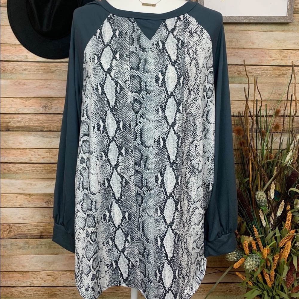 Rattler Top